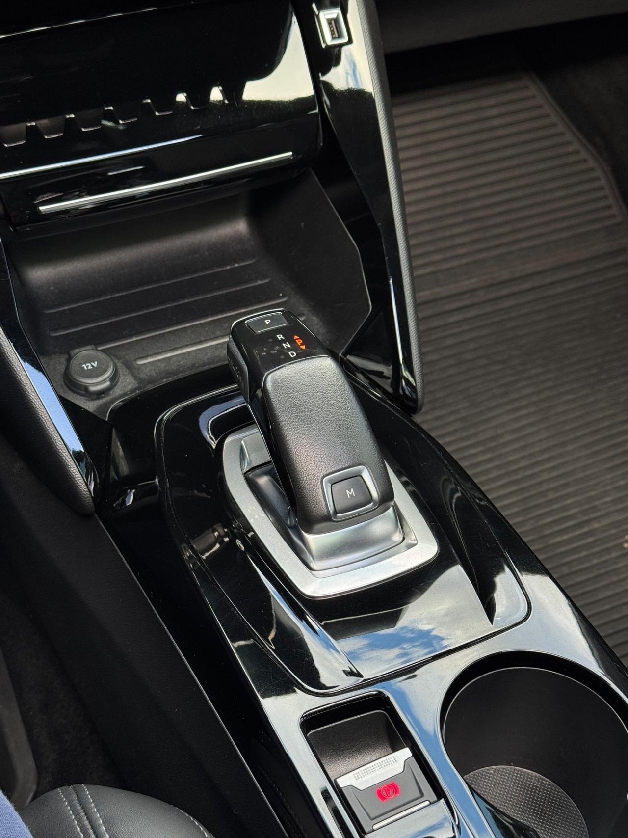 Peugeot 2008 BlueHDi 130 S&S EAT8 GT Pack