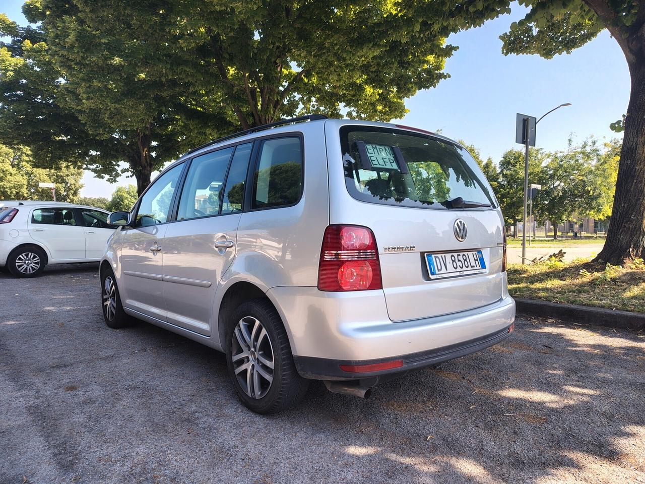 Volkswagen Touran 2.0 Highline METANO