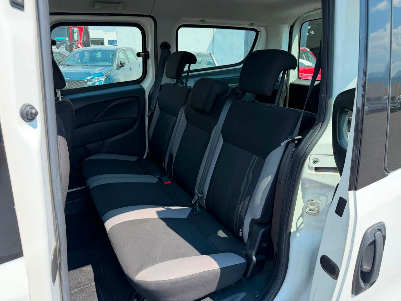 Fiat Doblo Doblo Maxi 1.6 mjt 16v Easy 120cv my18 N1 5 POSTI