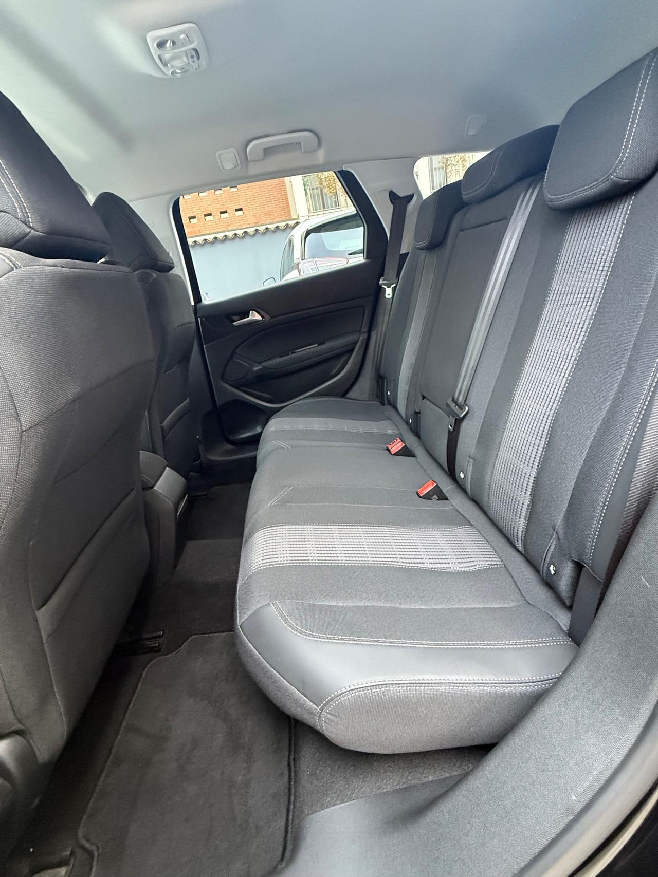 Peugeot 308 BlueHDi 130 S&S Allure