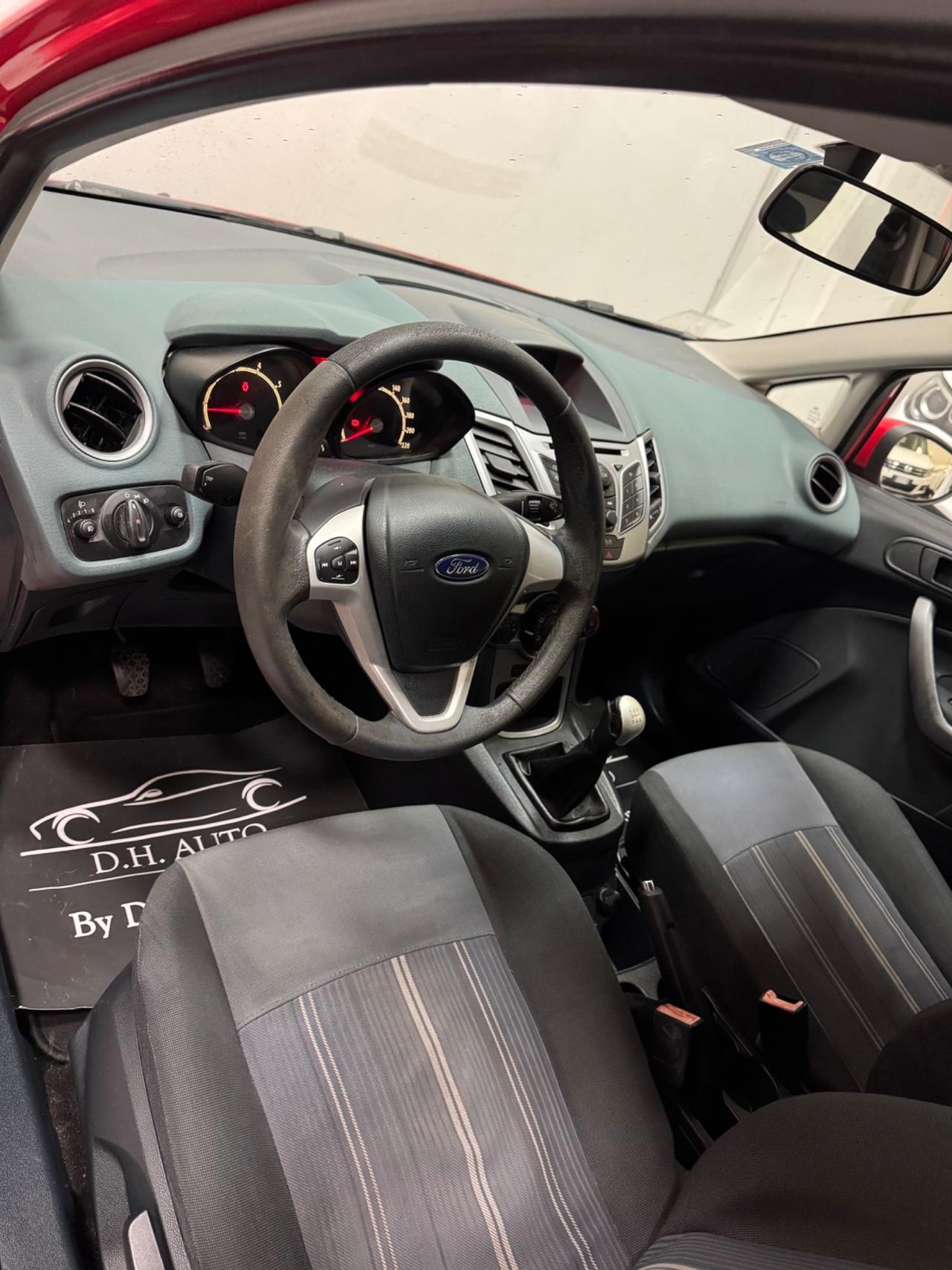 Ford Fiesta 1.2 82 CV 5 porte Titanium