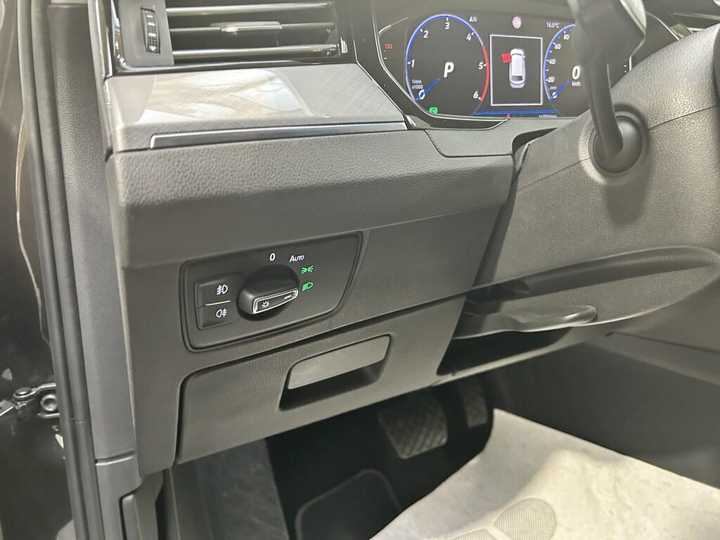 Volkswagen Passat 1.6 TDI SCR BMT Business DSG