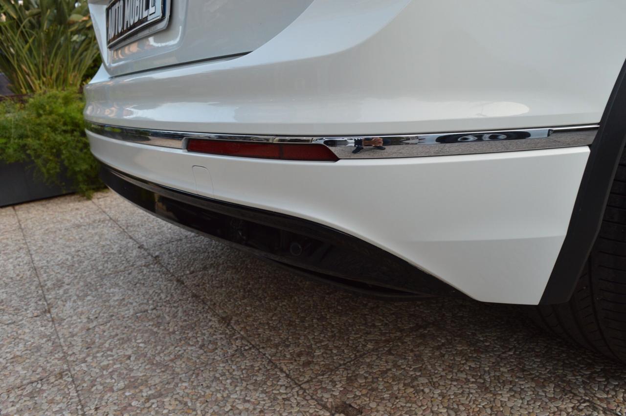 Volkswagen Tiguan 2.0 TDI 150 CV SCR DSG R-Line