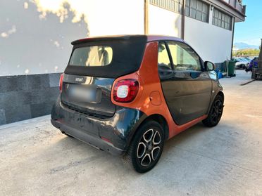 Smart ForTwo Cabrio 1.0 Benz 70CV Aut - 2016 Incidentata