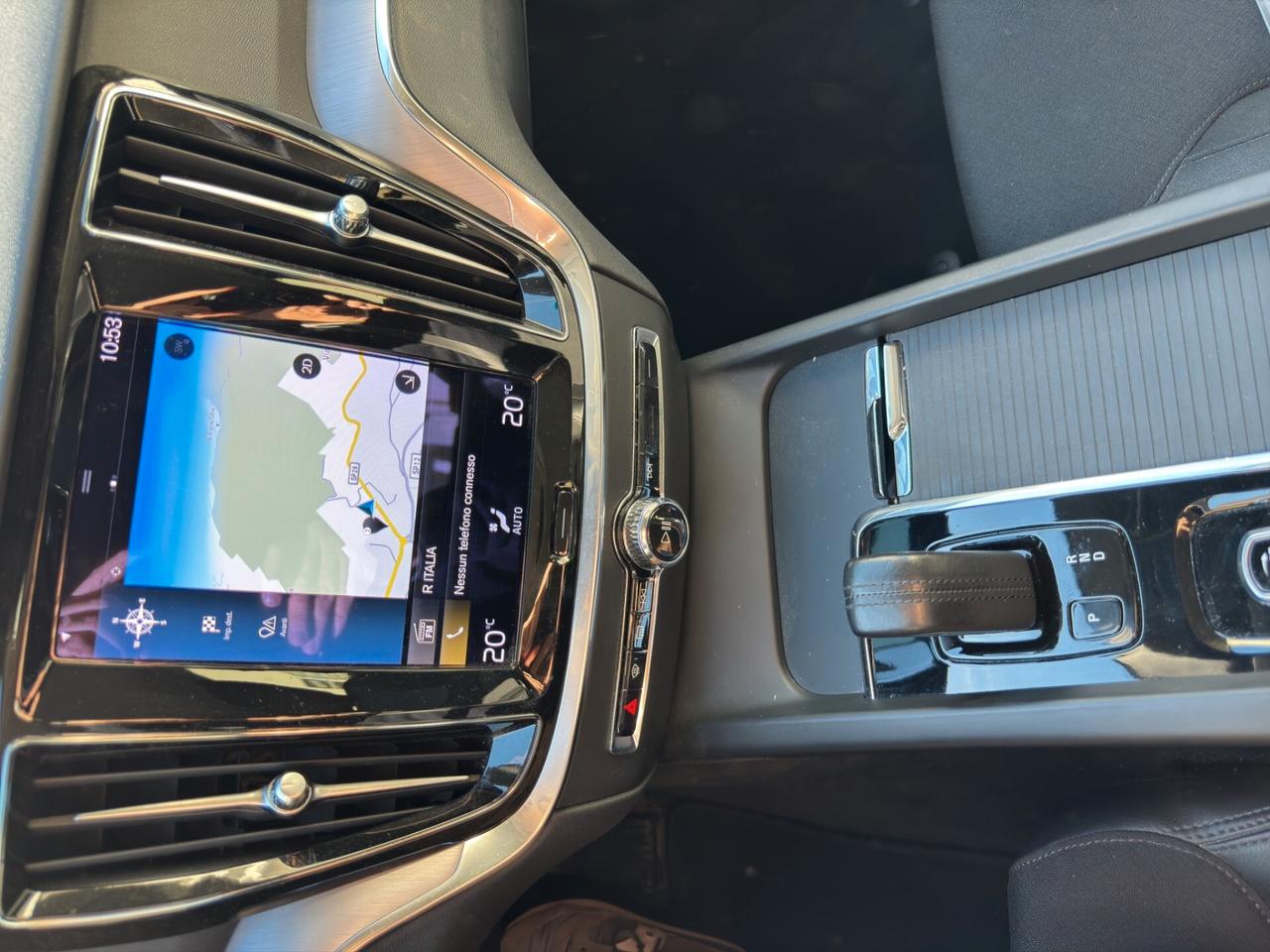 Volvo V60 B4 (d) Geartronic Momentum Business Pro