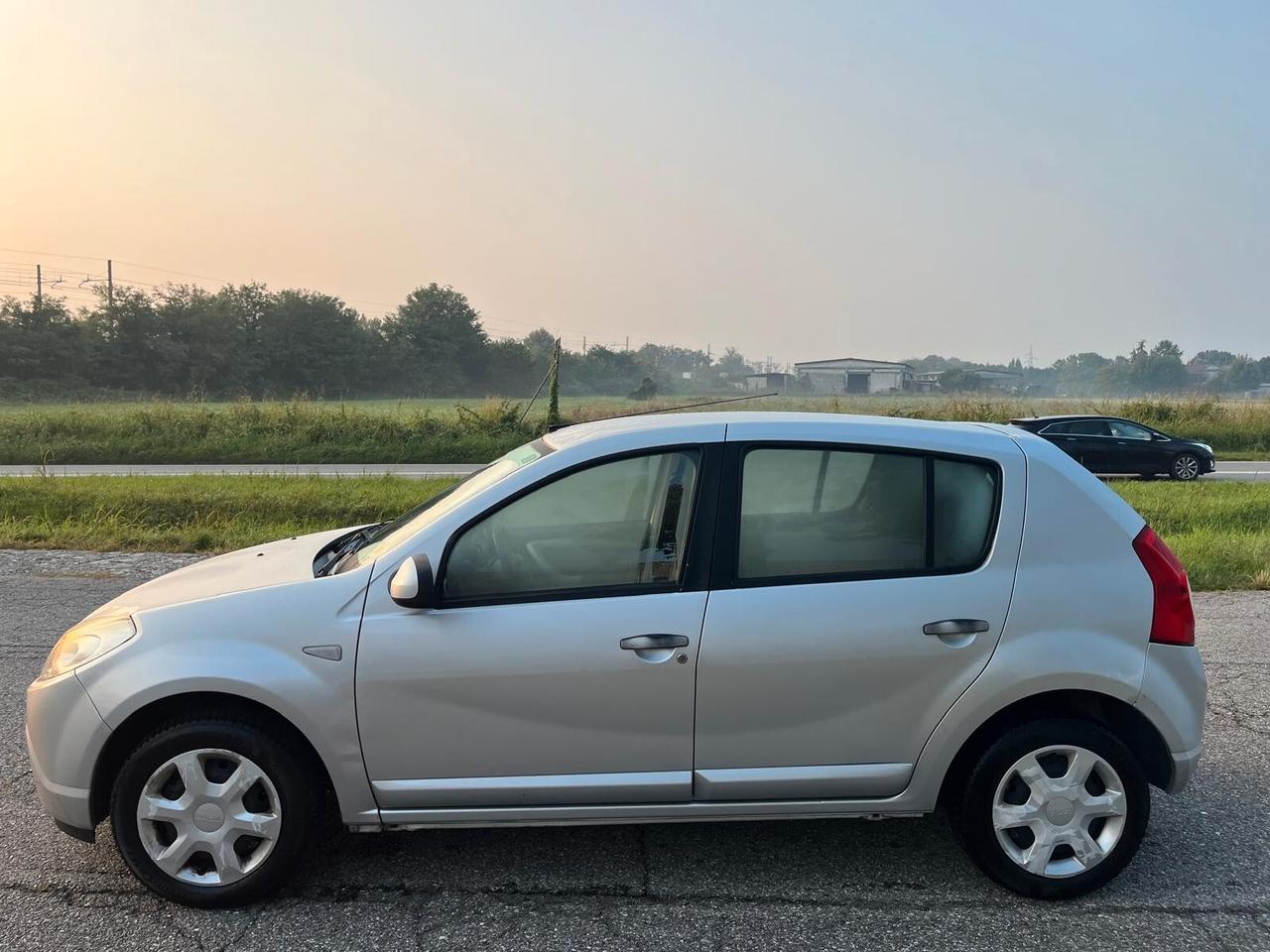 Dacia Sandero 1.4 8V GPL Lauréate
