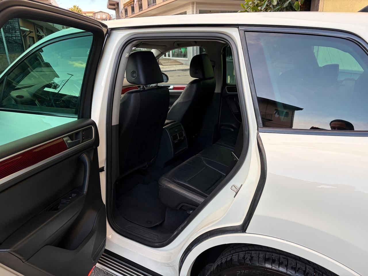 Volkswagen Touareg 3.0 TDI R-Line 245CV bluemotion