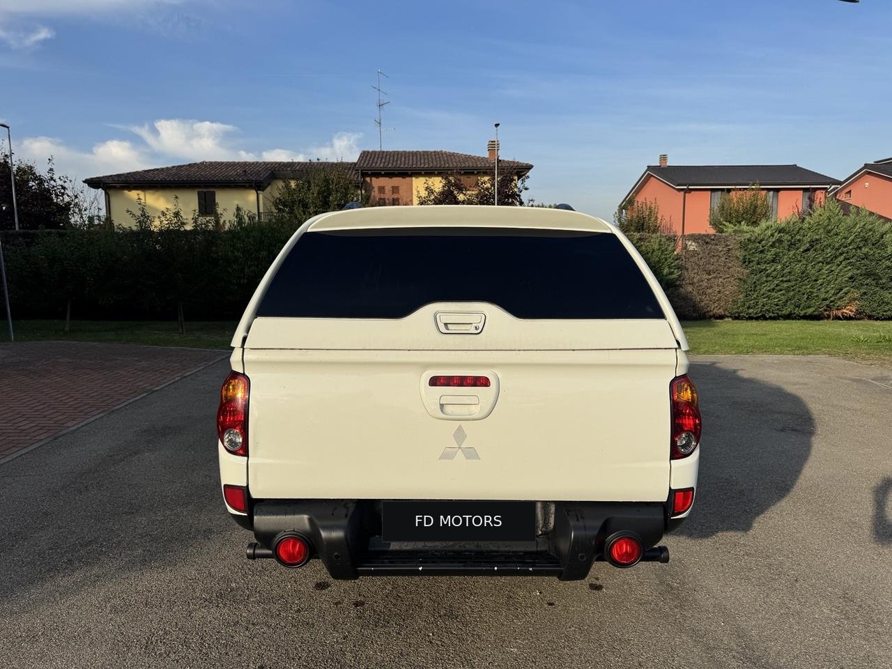 Mitsubishi L200 2.5 DI-D/178CV DC Intense Plus