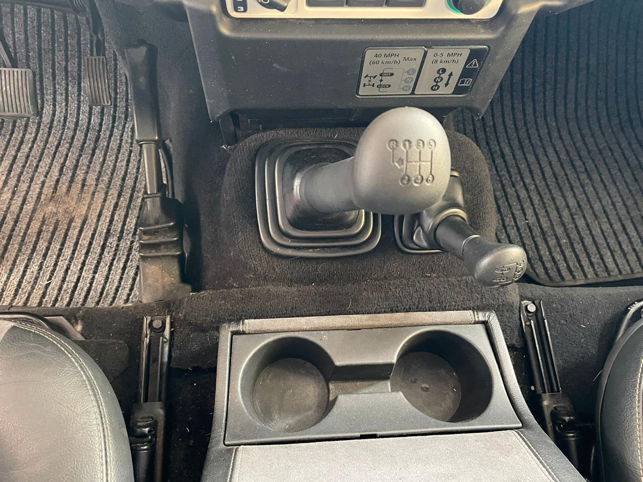 Land Rover Defender 90 2.4 TD4 Serie Limitata Power Uranus