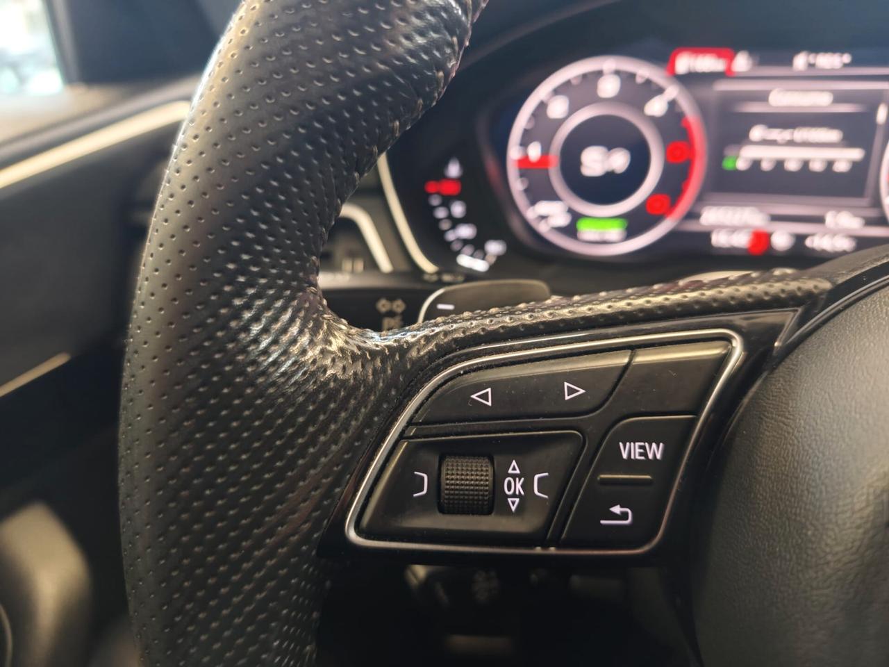 Audi A4 Avant 40 TDI S tronic line edition