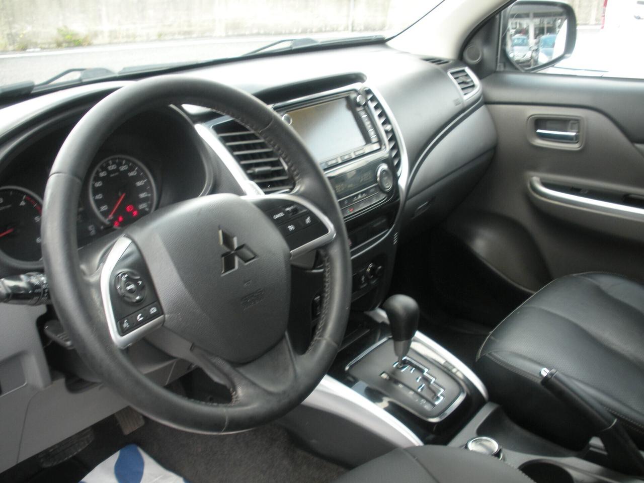 Mitsubishi L200 2.4 DI-D/181CV Double Cab Intense Hp Mivec SDA