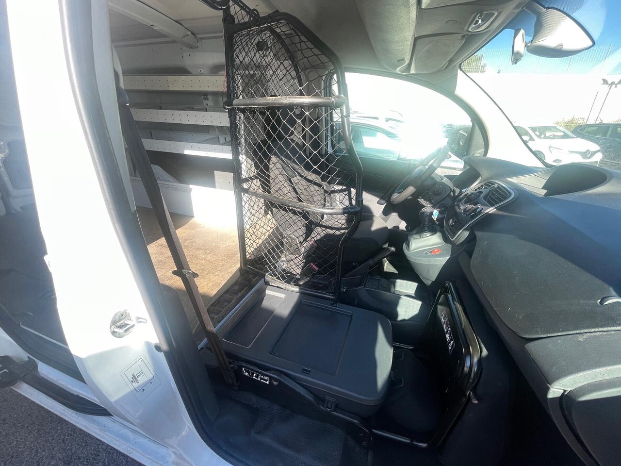 Renault Kangoo dCi 115CV Maxi SCAFFALATURA