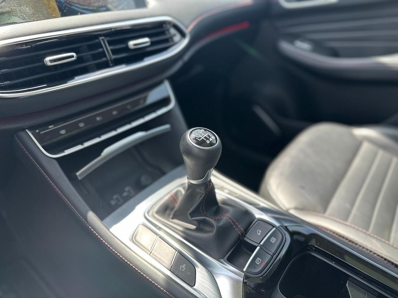 MG HS I - HS 1.5 t Luxury auto