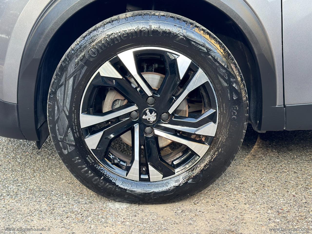 PEUGEOT 2008 BlueHDi 110 S&S Allure