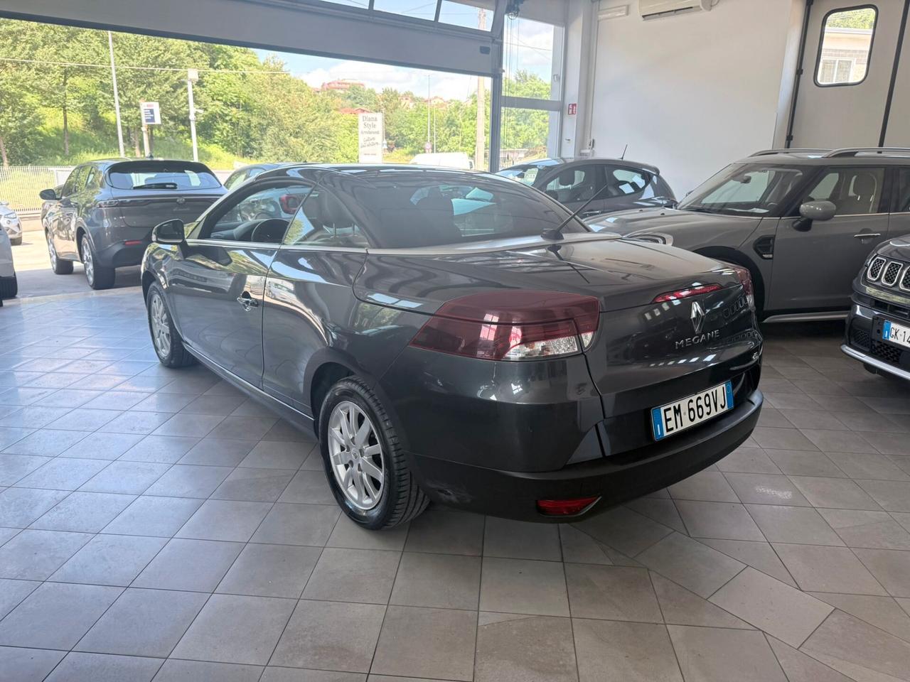 Renault Megane Mégane C-C 1.5 dCi 110CV EDC Wave Edition