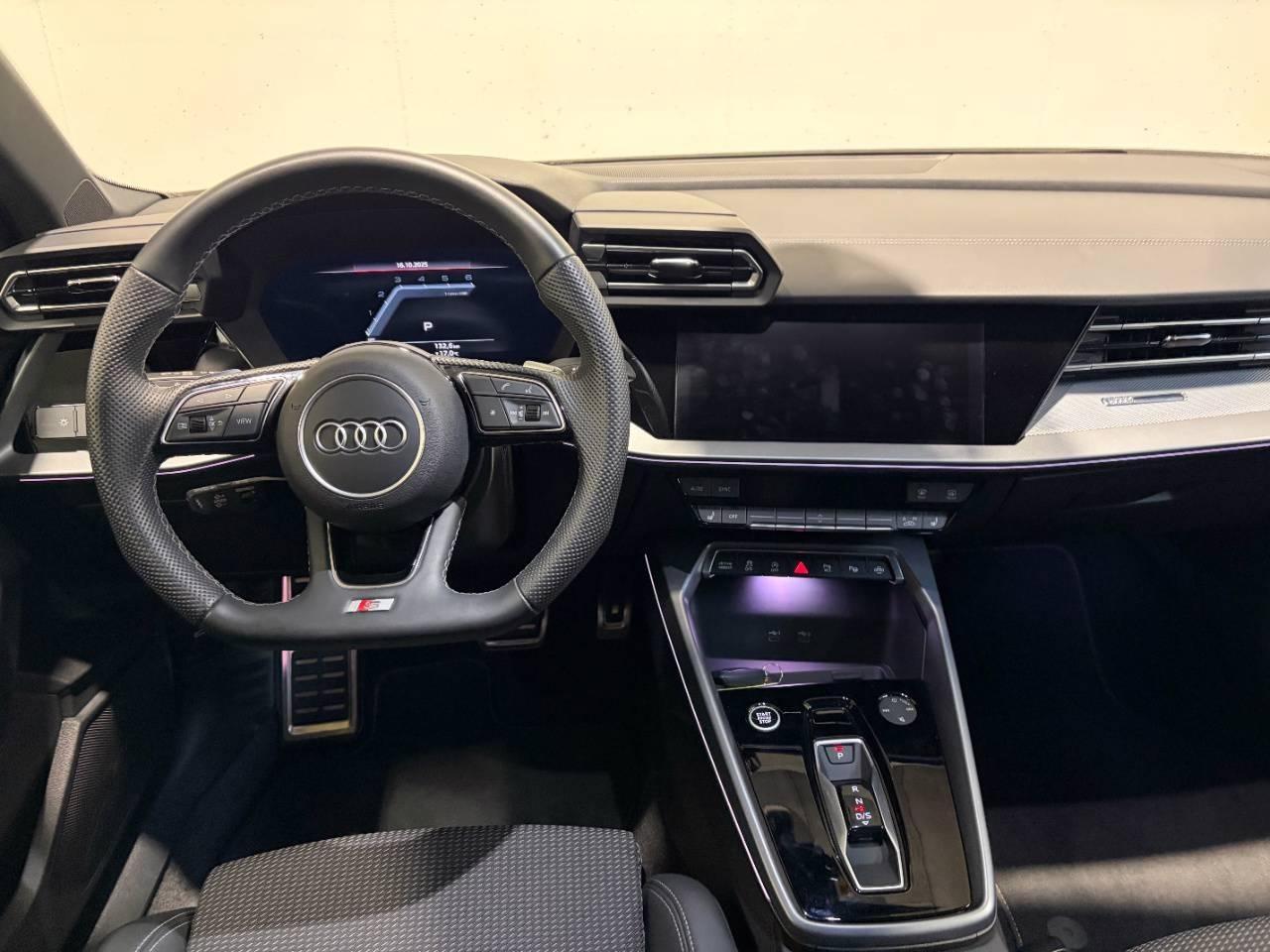 AUDI A3 SPORTBACK 35 TDI S-TRONIC S-LINE