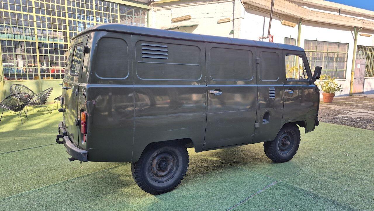 UAZ 452 Furgone 4×4 Serie 3741 – 1991
