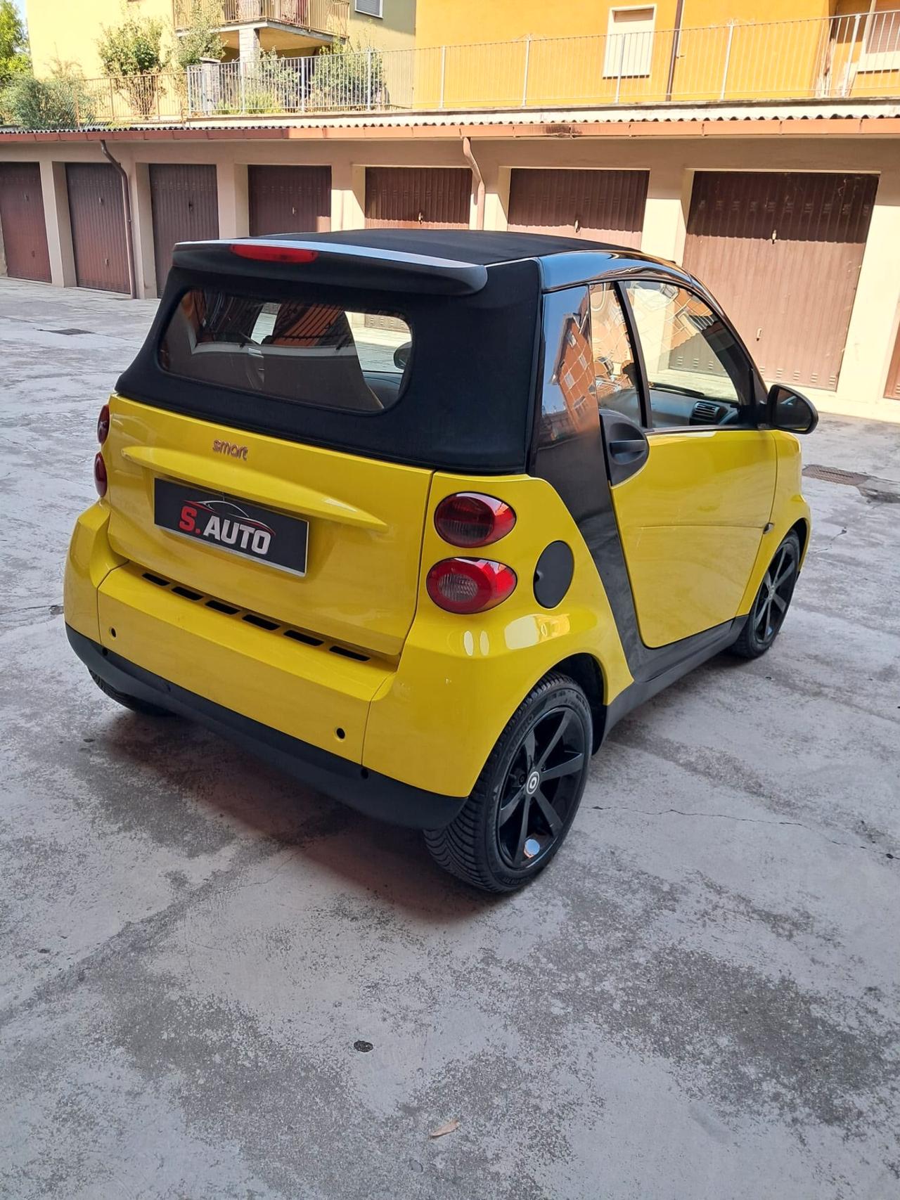 Smart ForTwo 1000 62 kW cabrio passion