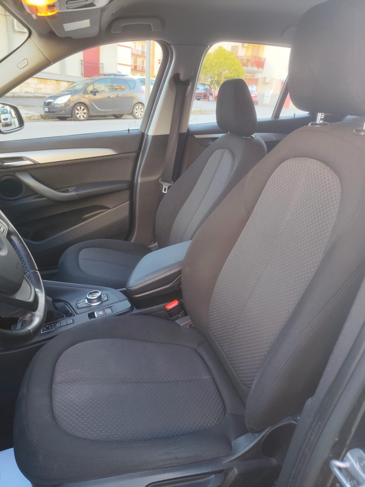 Bmw X1 sDrive18d Advantage * Navi * Full * Garantito 12 Mesi