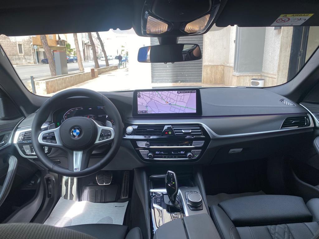 BMW Serie 5 520d aut. Touring Msport