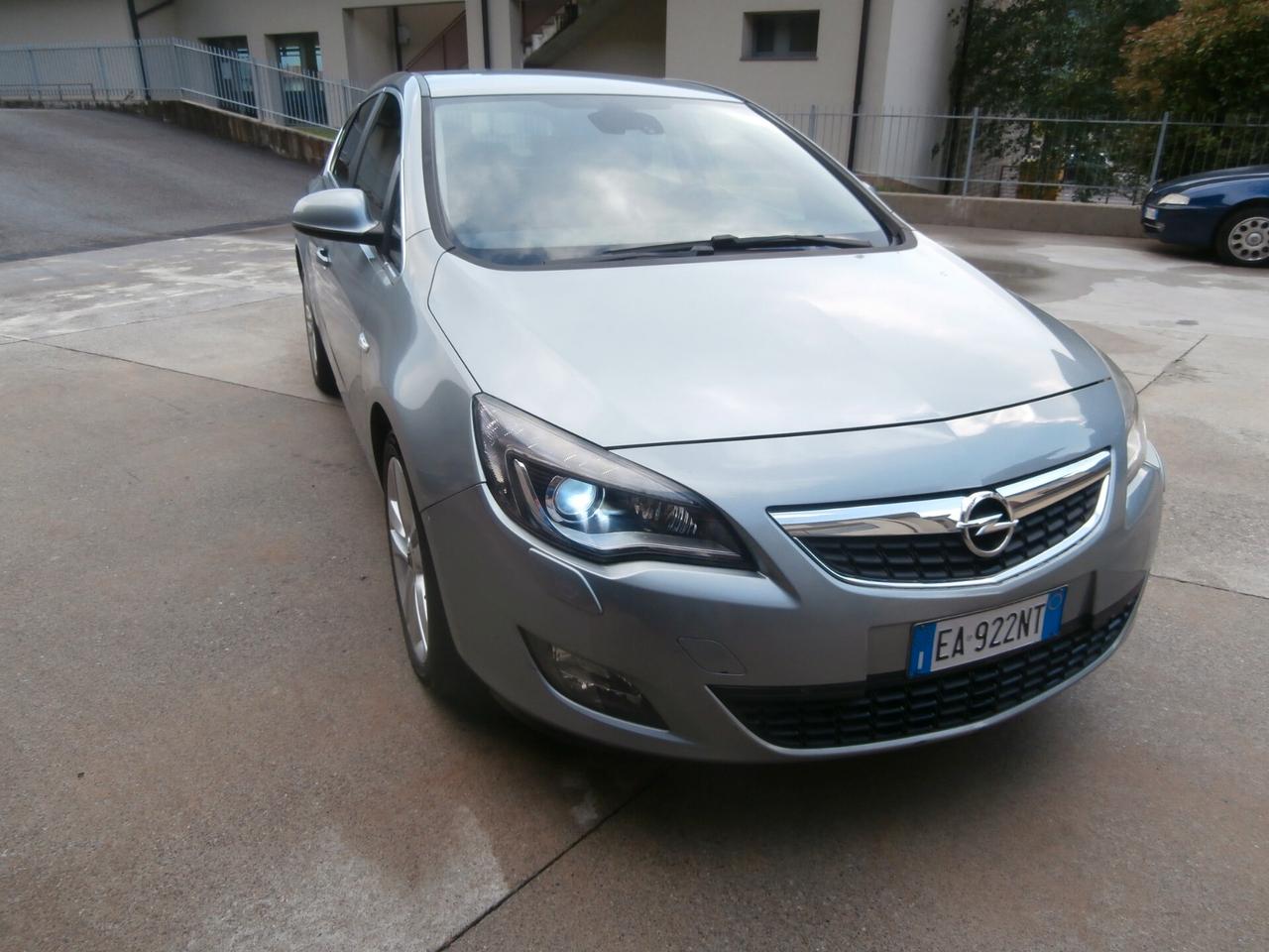Opel Astra 1.7 CDTI 110CV 5 porte Cosmo