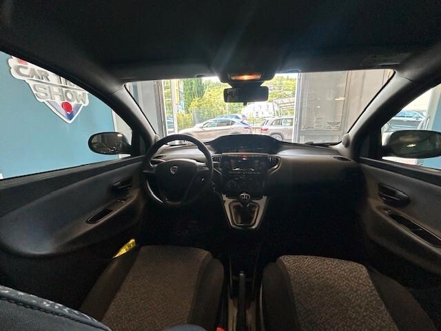 Lancia Ypsilon 1.2 69 CV 5 porte GPL Ecochic Silver