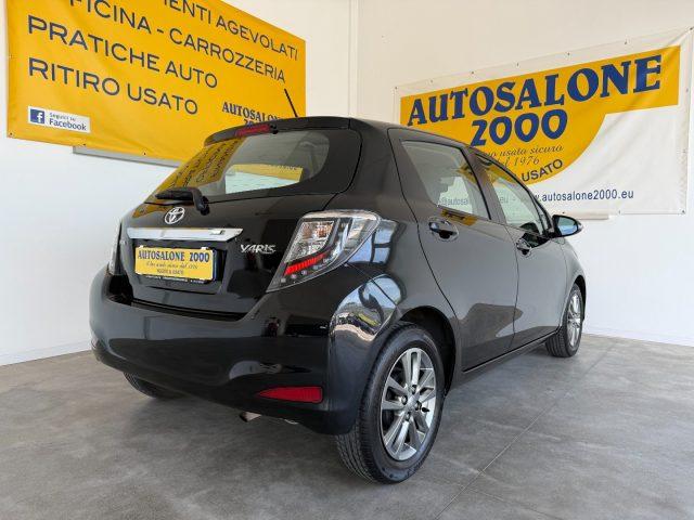 TOYOTA Yaris 1.0 5 porte Active NEOPATENTATI / PREZZO REALE