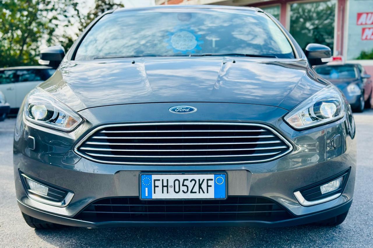 Ford Focus 2017 1.5 TDCi Titanium km 110,000 garanzia 12 mesi ! ! !