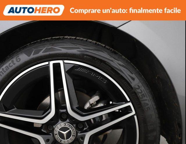 MERCEDES-BENZ A 180 Automatic AMG Line Premium