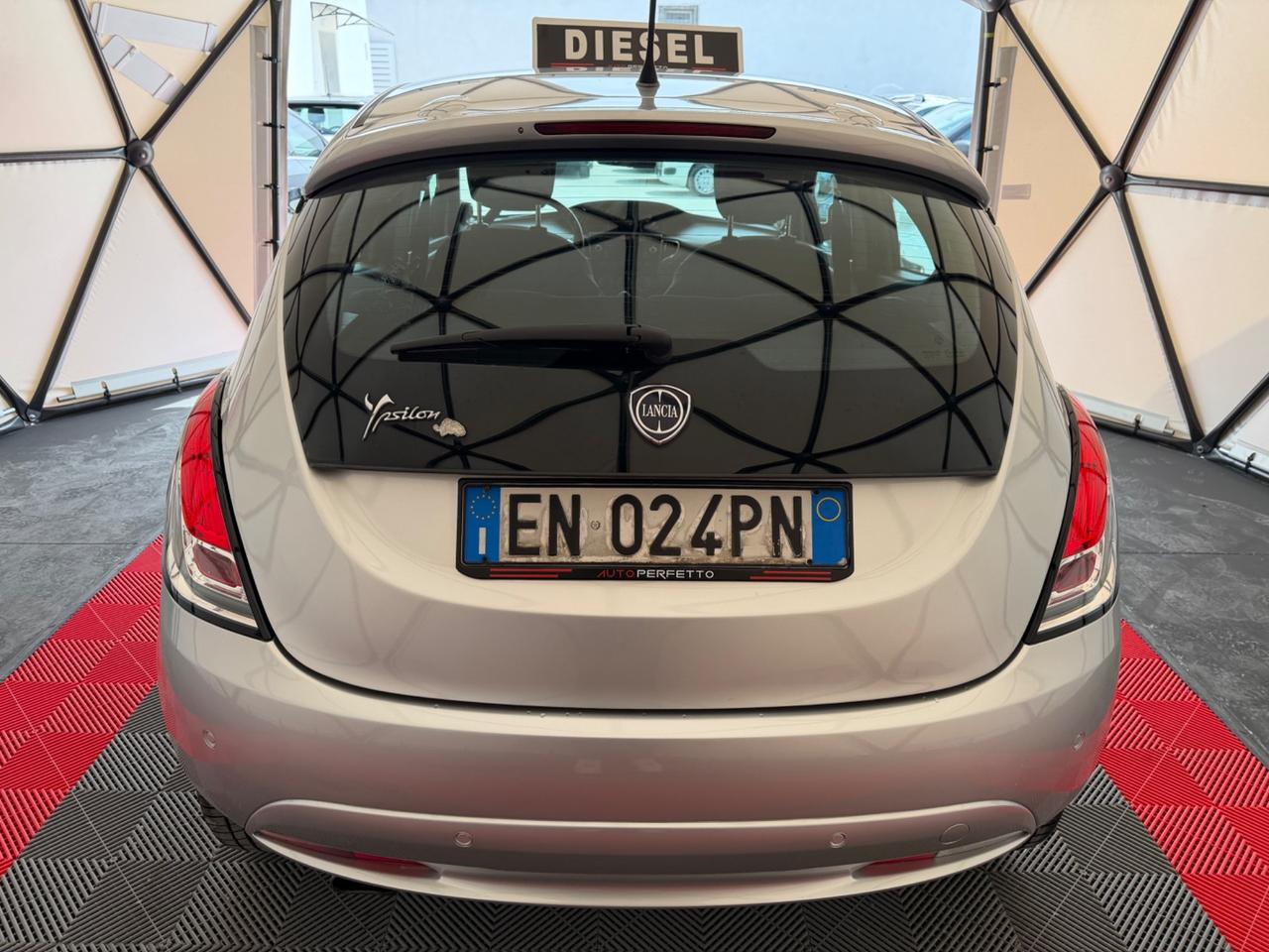 Lancia Ypsilon 1.3 MJT 16V 95 CV 5 porte S&S Gold