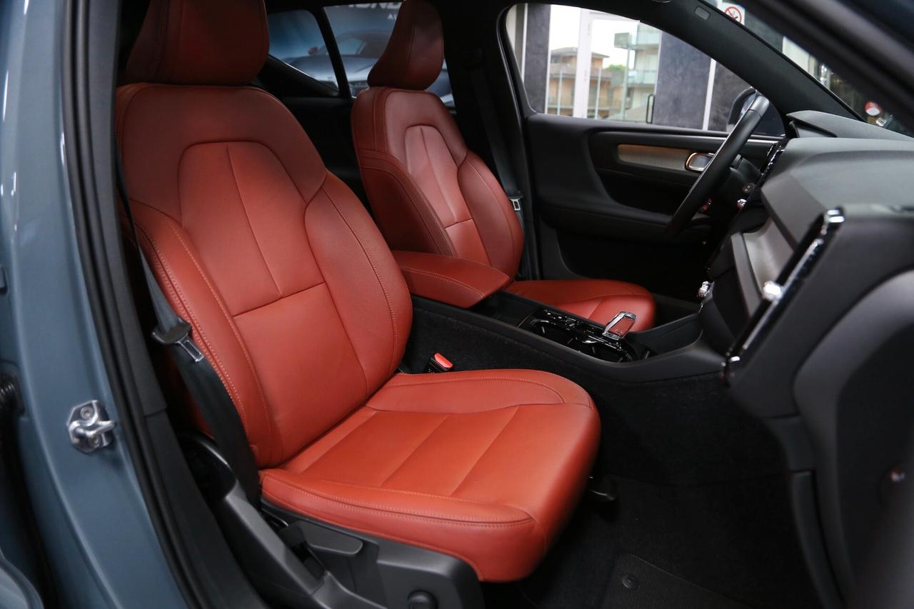 Volvo XC40 T5 Recharge Plug-in Hybrid Inscription auto