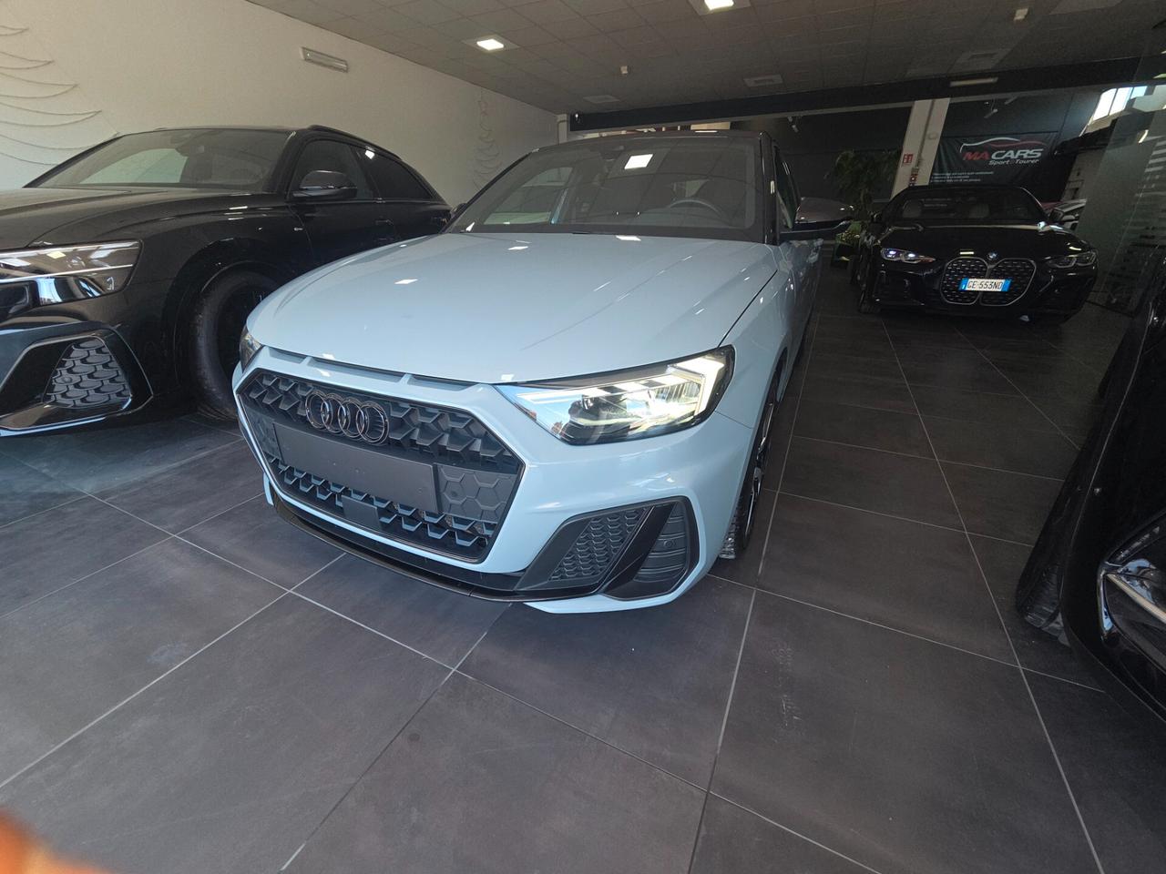 Audi A1 SPB 35 TFSI S tronic Identity Black