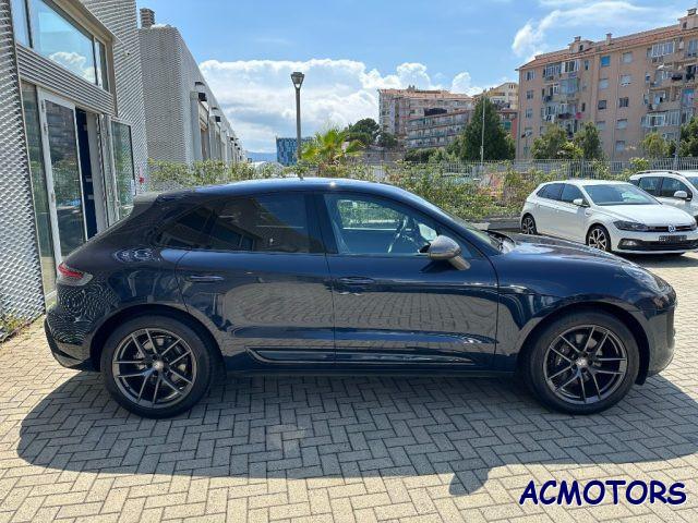 PORSCHE Macan 2.0 T