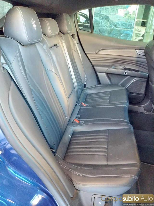 MASERATI Grecale MHEV 300 CV AWD GT