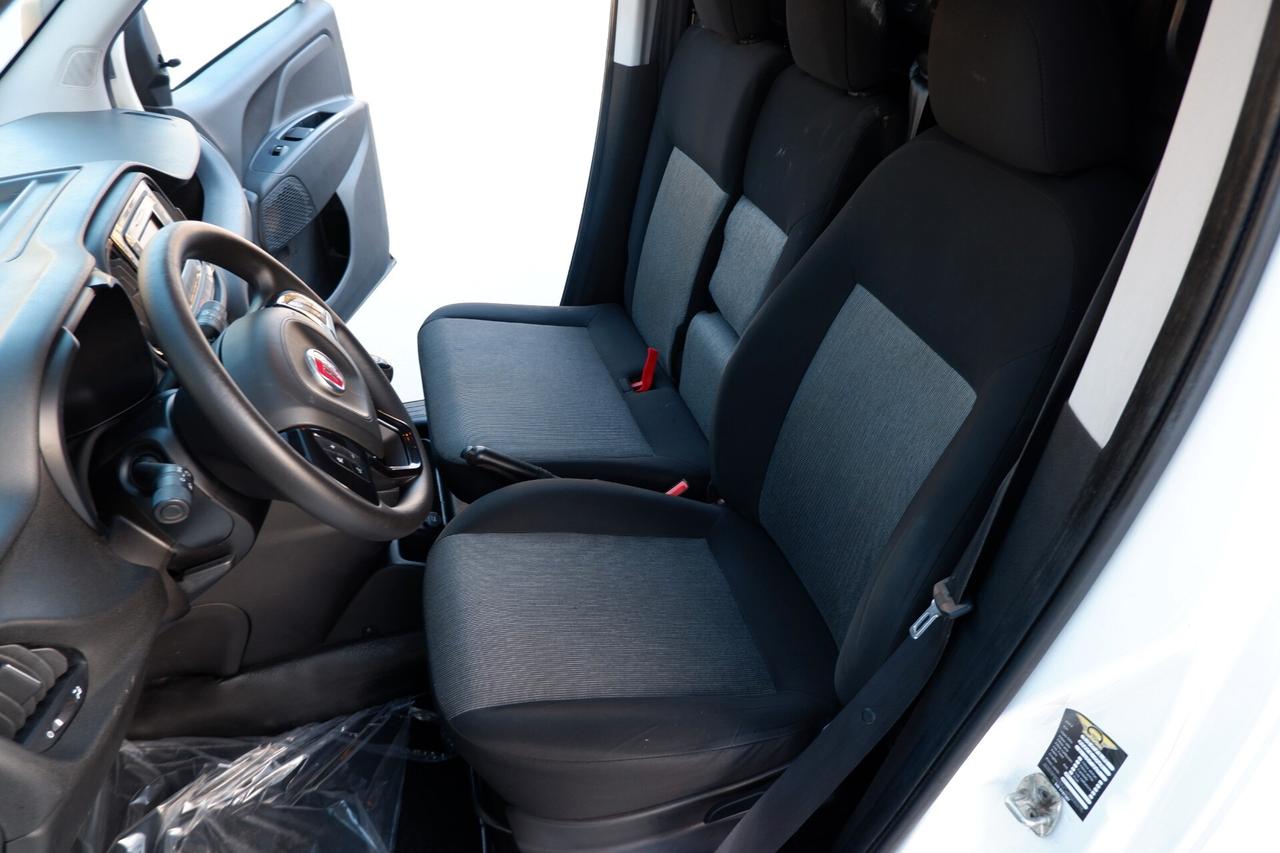 Fiat Doblo Doblò 1.6 MJT 105CV PL-TN Cargo Maxi Lamierato SX 3 posti