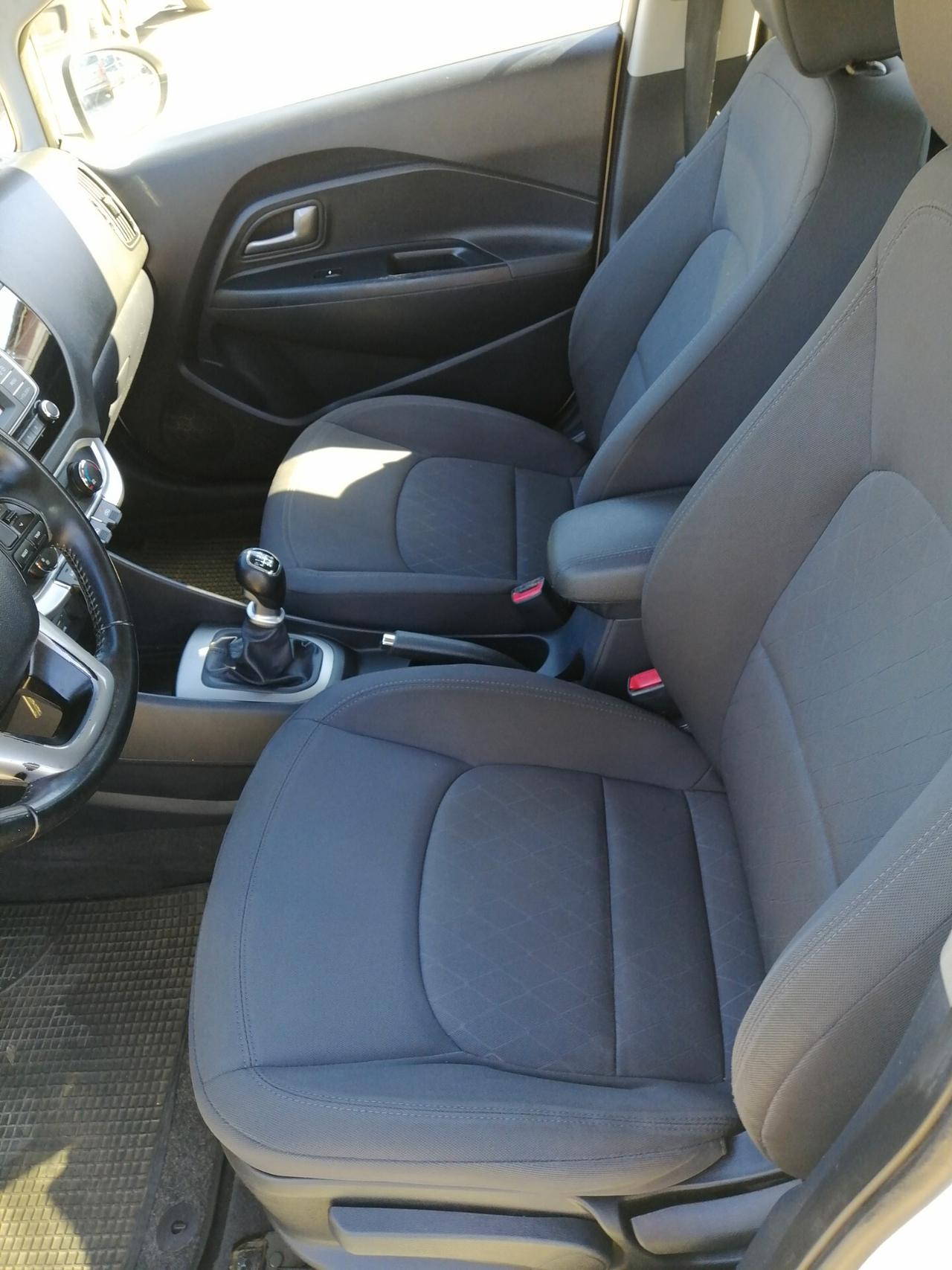 Kia Rio 1.1 CRDi 5p. Cool