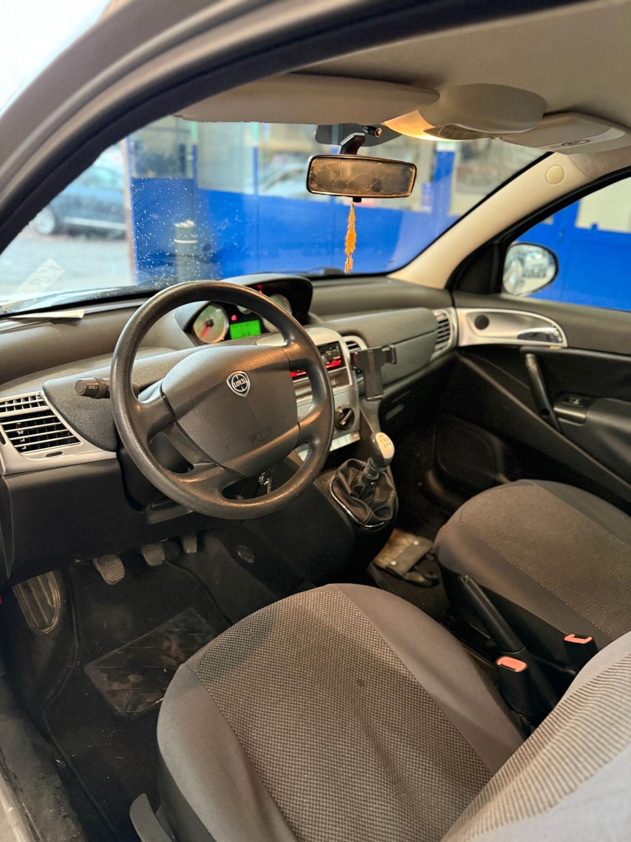 Lancia Ypsilon 1.2 Argento