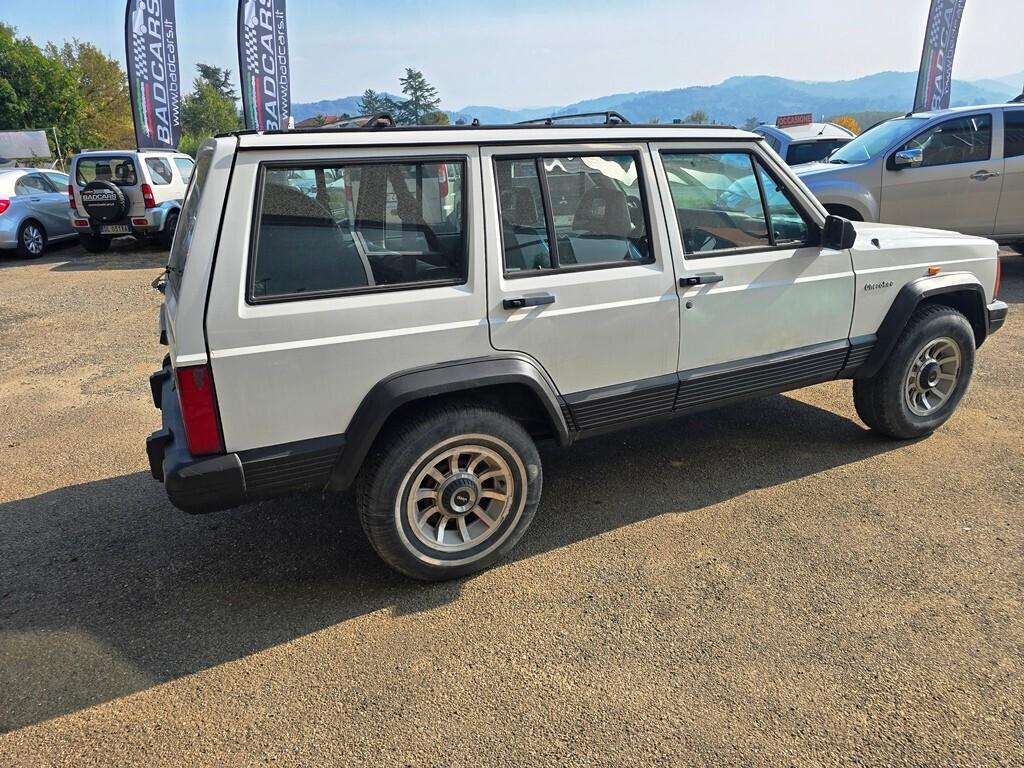Jeep Cherokee 2.1 turbodiesel 5 porte Chief