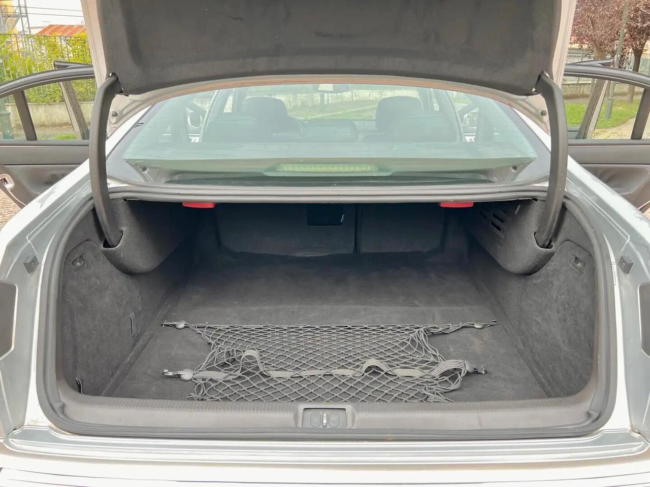 Peugeot 607 2.7 V6 24V HDi FAP aut. Titanio