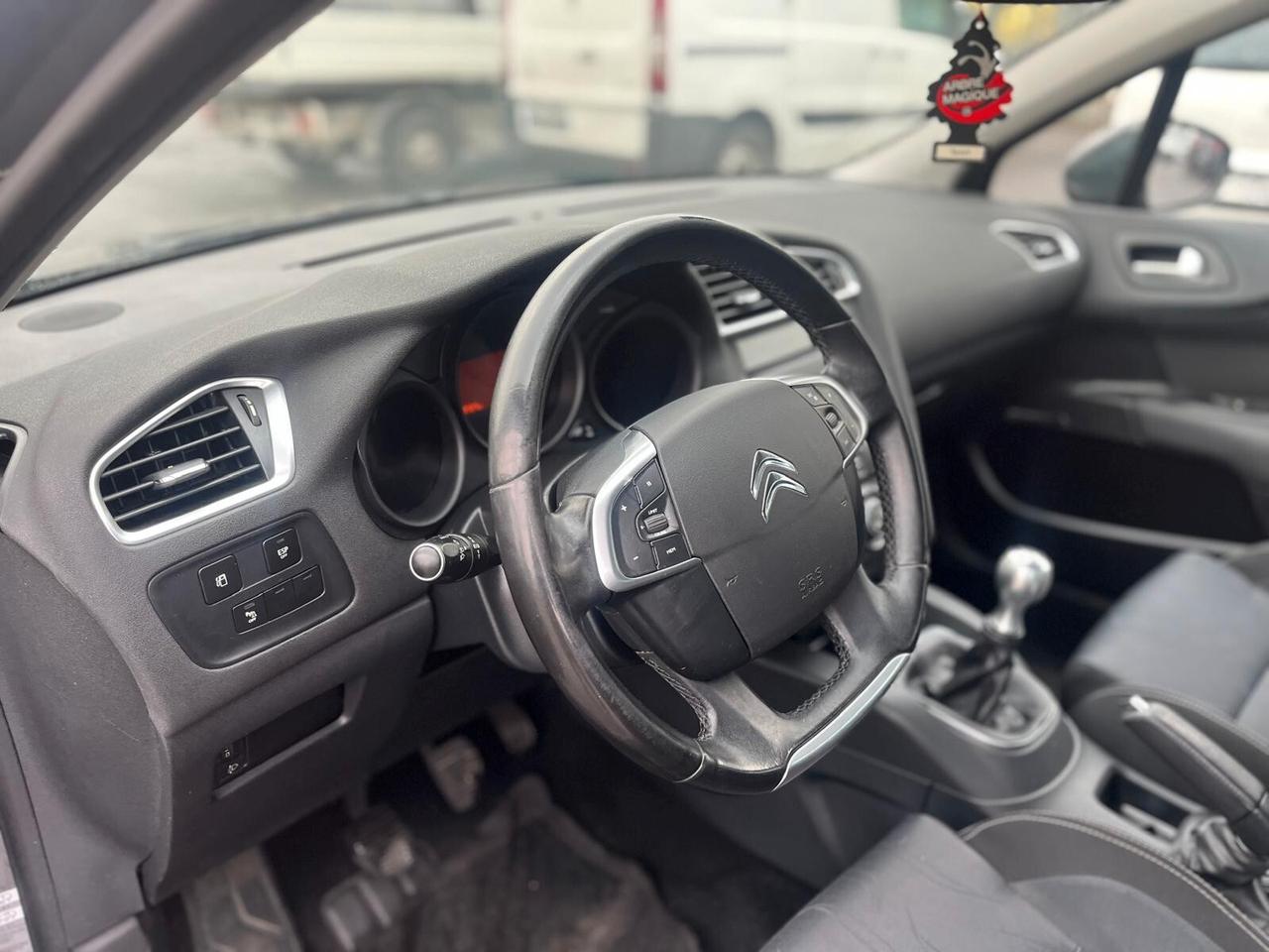 Citroen C4 1.4 VTi 95