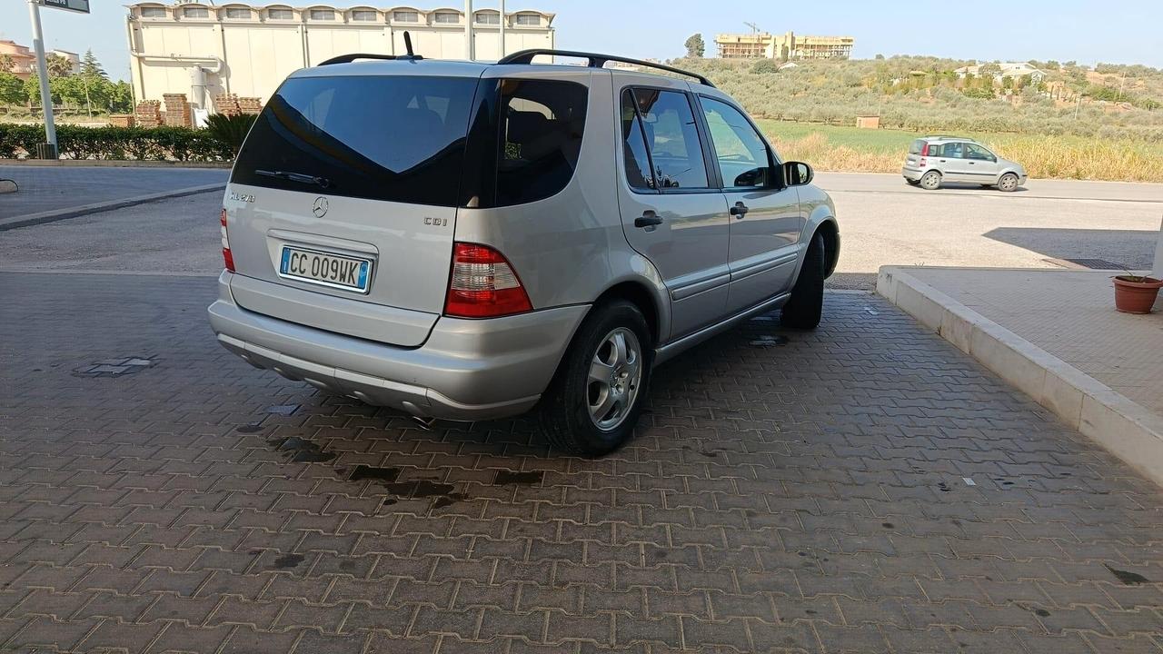 Mercedes-benz ML 270 turbodiesel cat CDI