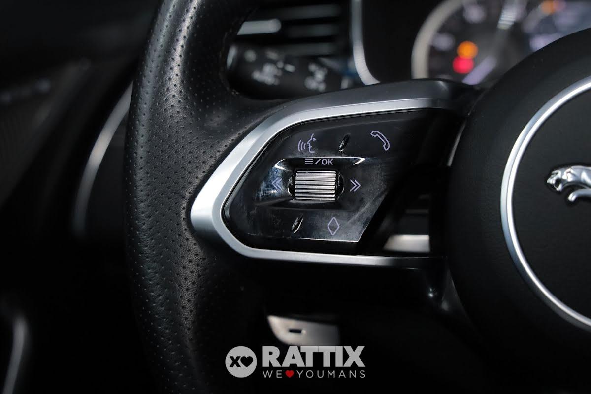 Jaguar F-Pace 2.0d i4 Mhev 204CV R-Dynamic Black AWD Auto + tetto panoramico