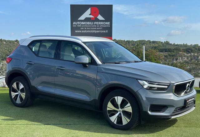 VOLVO XC40 D3 AWD Geartronic Momentum (Navi/APP/FullLED)