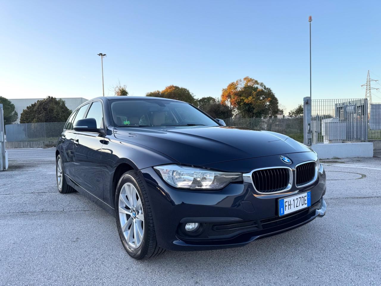 BMW 320d Automatic Touring XDRIVE - Navi 17