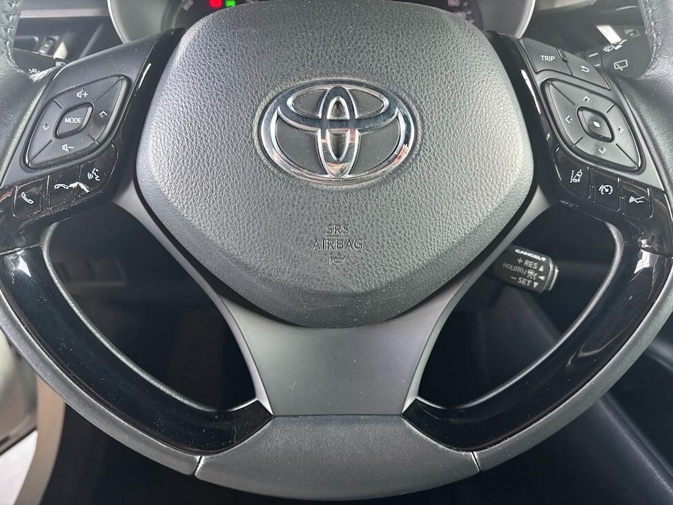 Toyota C-HR 1.8 Hybrid E-CVT Business
