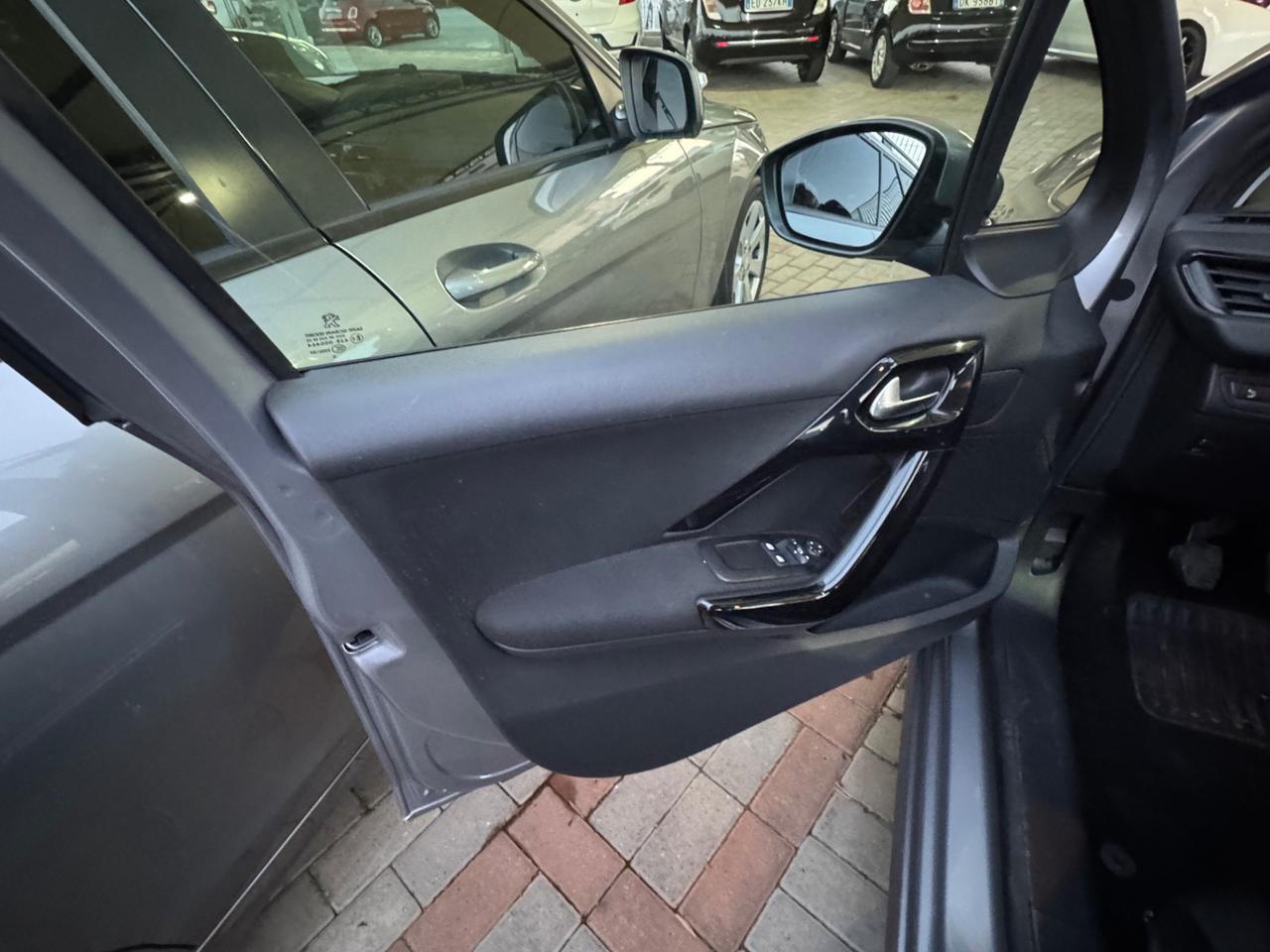 Peugeot 208 BlueHDi 75 S&S 5 porte Active