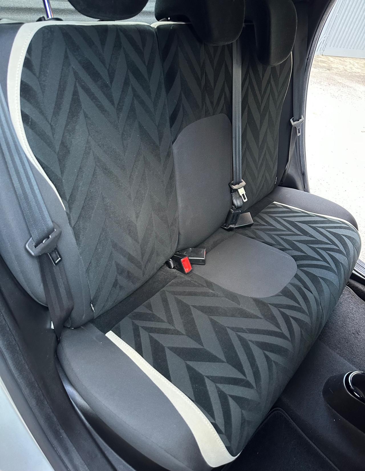 Lancia Ypsilon 1.2 benzina 69cv 5p. Gold