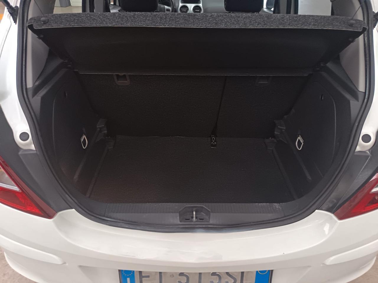 Opel Corsa van 1.3cdti 55kW 12/2013