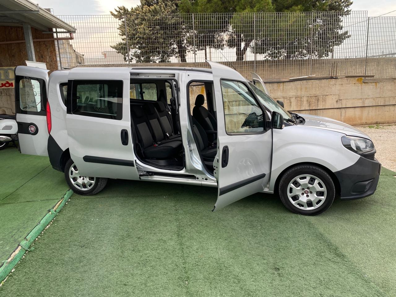 Fiat Doblo 1.6 Diesel Maxi Porte Posteriore Vettura