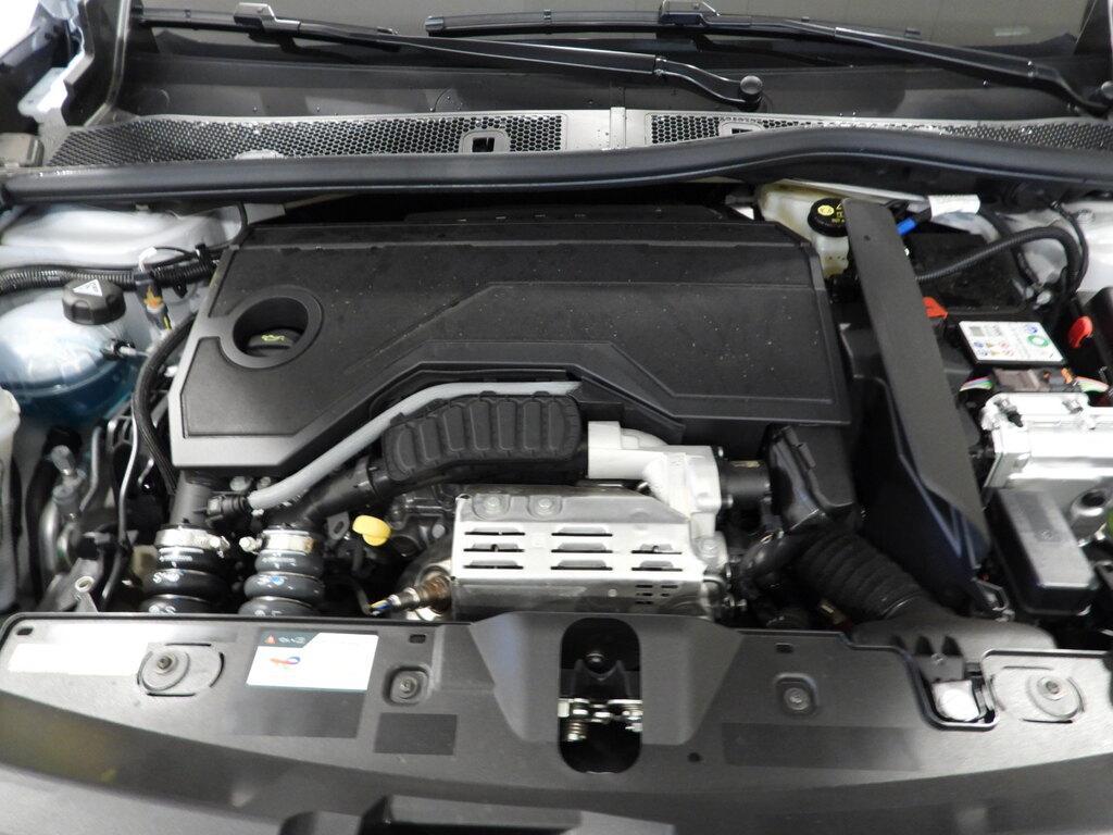 Peugeot 2008 1.2 Hybrid Style e-DCS6